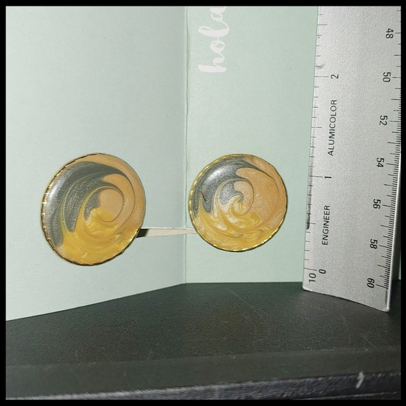 Vintage Swirly Earrings - Picture 3 of 5